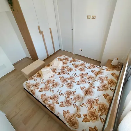 Dimora Giovanni 3* Бари