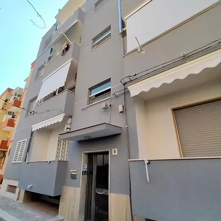 Dimora Giovanni 3* Бари